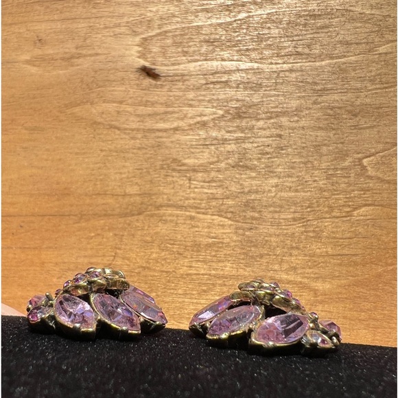Hollycraft 1950’s Amethyst colored clip on earrings - Picture 2 of 8